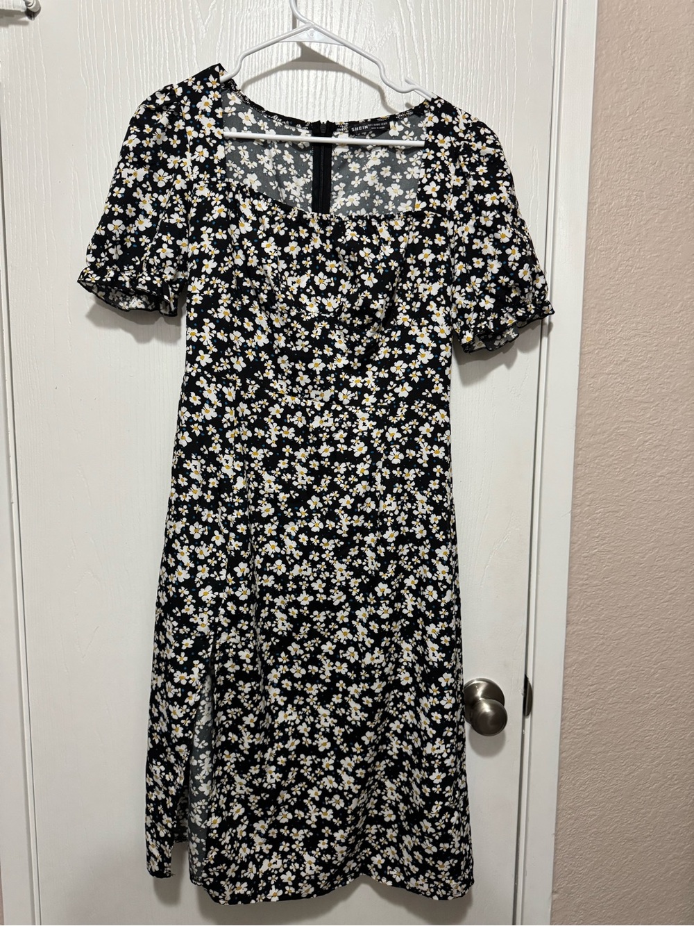 SHEIN Black Midi Dress with White & Yellow Daisy Print